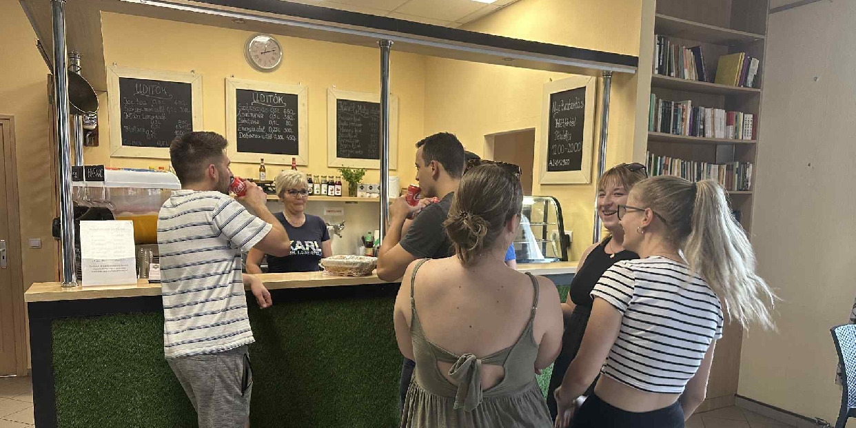 Újra van büfé a Művészetek Házában