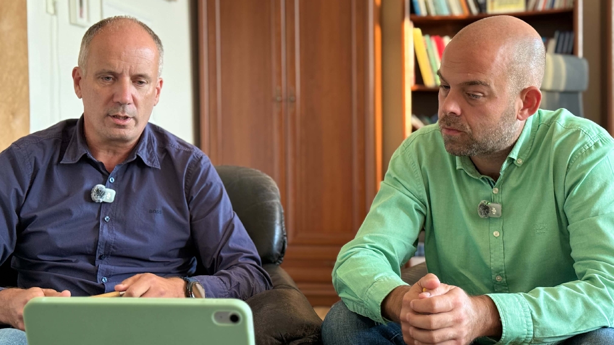 Vörösvár fél éve 100 percben