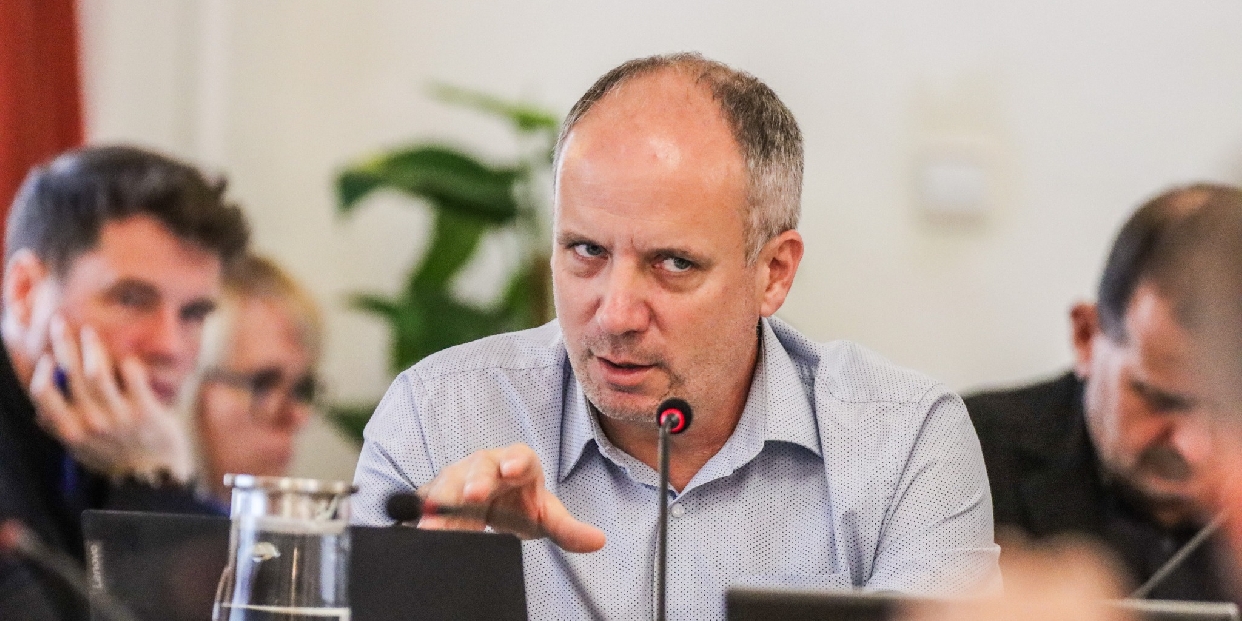 Képviselő-testületi ülést tartanak szerda reggel Vörösváron