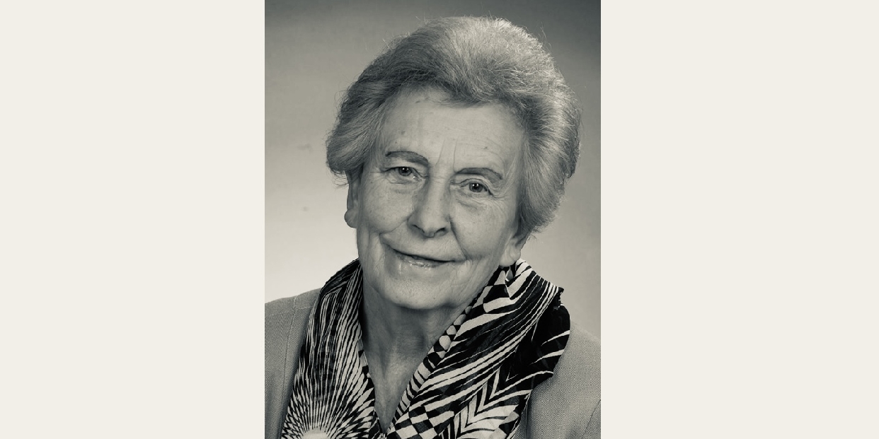 Elhunyt Albel Attiláné Bruckner Magdolna