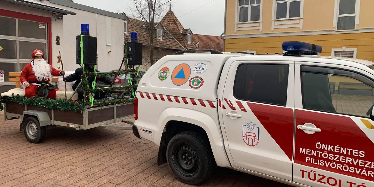 Érkezik a Tűzoltó Mikulás – december 6-án körbejárja városunkat