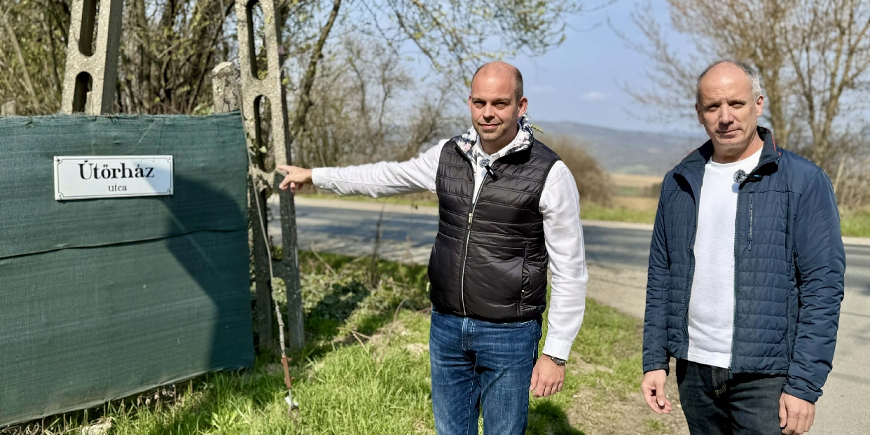 Zebrák épülnek a 10-es úton – biztonságosabb lesz az átkelés Pilisvörösváron