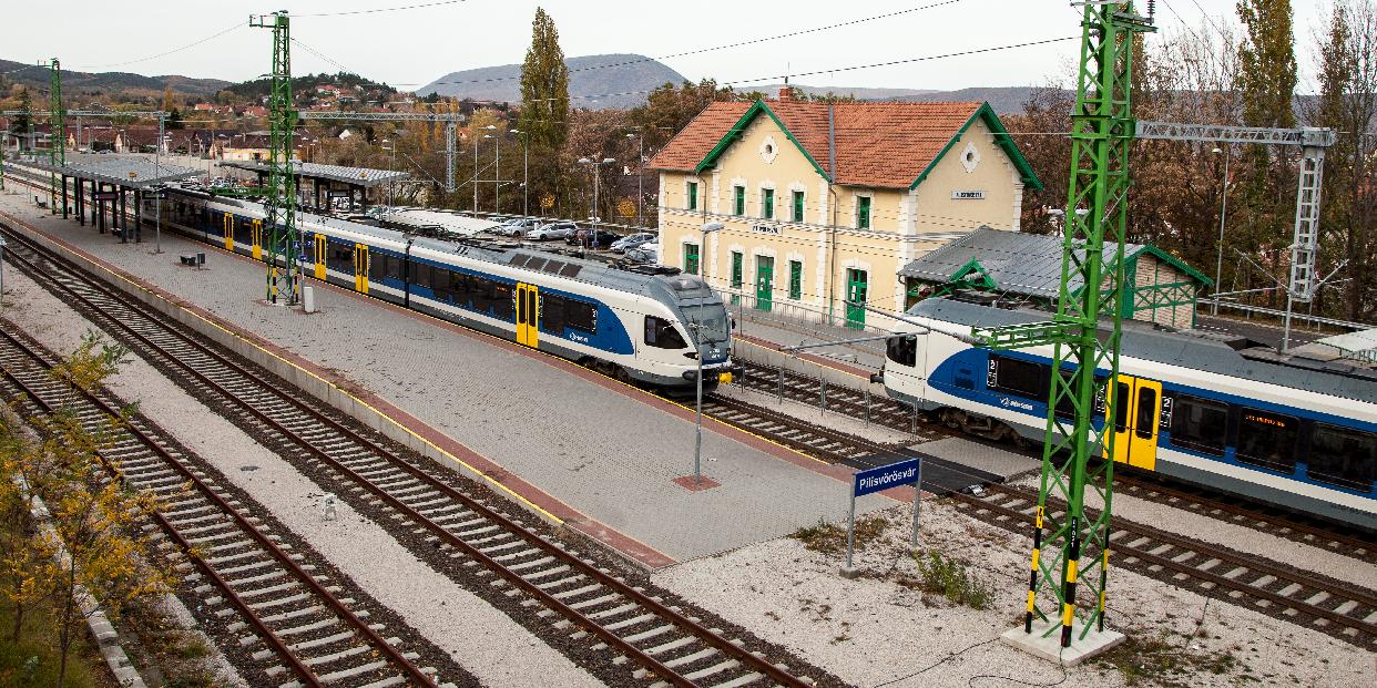 Kivizsgálta a MÁV a vörösváriak panaszait az esztergomi vasútvonallal kapcsolatban