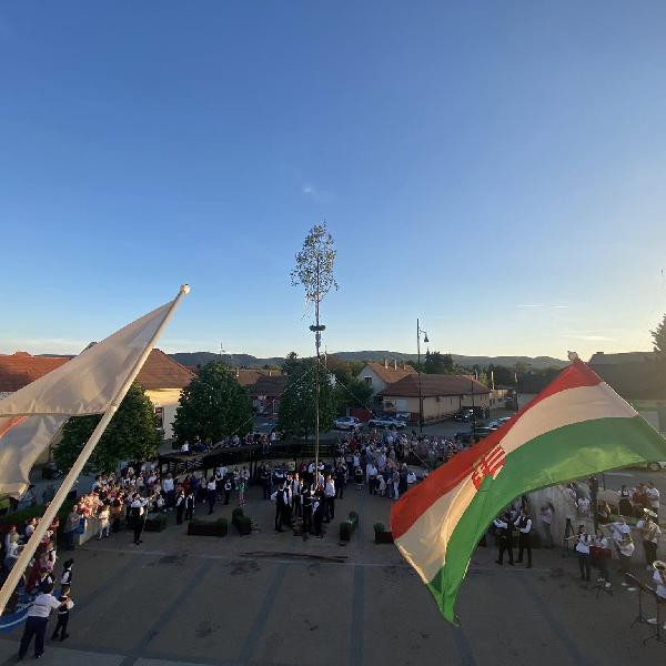 Jövő héten májusfaállítás