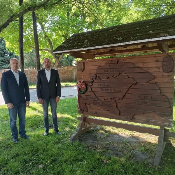 A nemzeti összetartozás napja – csendes megemlékezés Pilisvörösváron