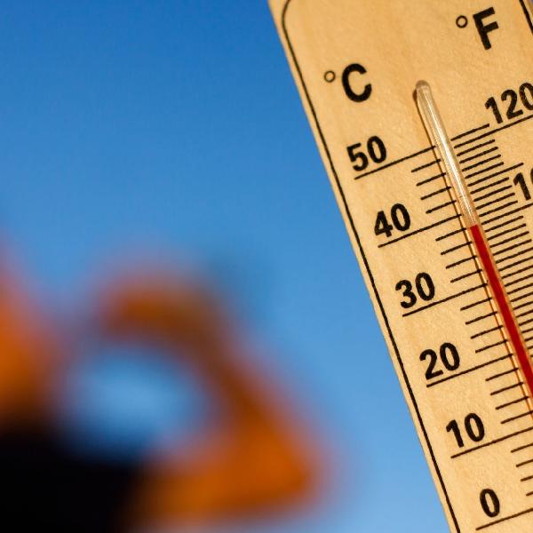 Hétfő éjfélig meghosszabbította a legmagasabb fokú hőségriasztást az országos tisztifőorvos