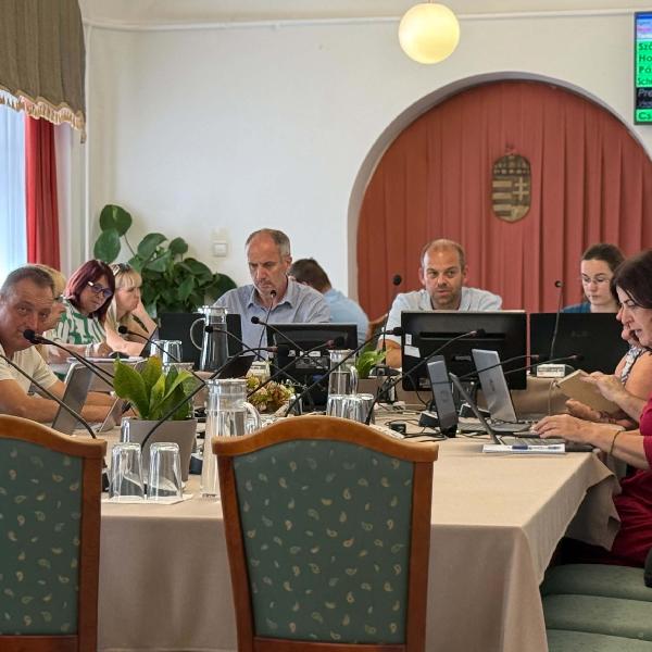 Képviselő-testületi ülés lesz csütörtökön Pilisvörösváron