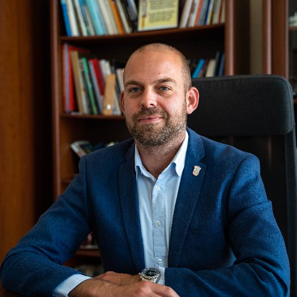 Nyári kérdések - interjú Fetter Ádám polgármesterrel