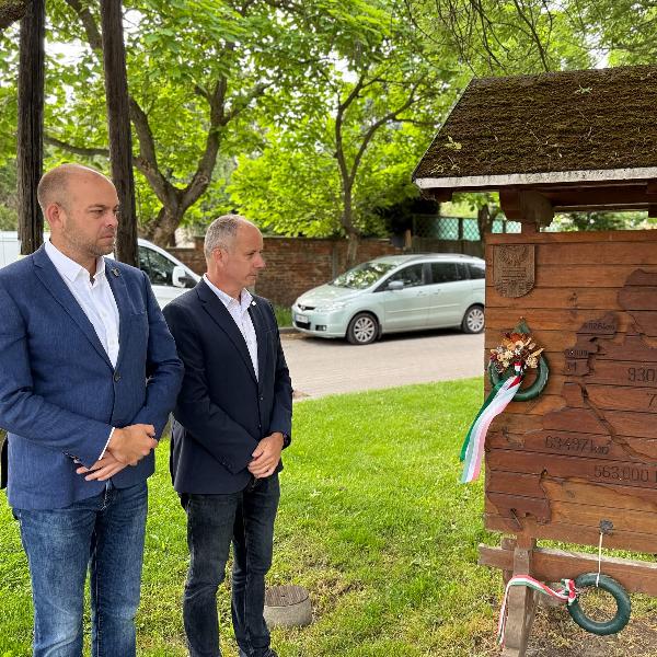 A Nemzeti Összetartozás Napján emlékeztünk