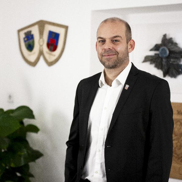 Tervek 2026-ra - interjú Fetter Ádám polgármesterrel